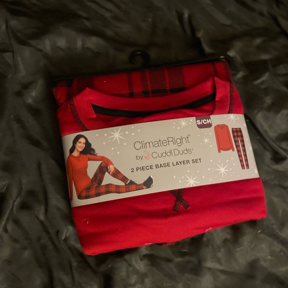 Cuddl Duds Red and Black Plaid Base Layer Set - Picture 3 of 6